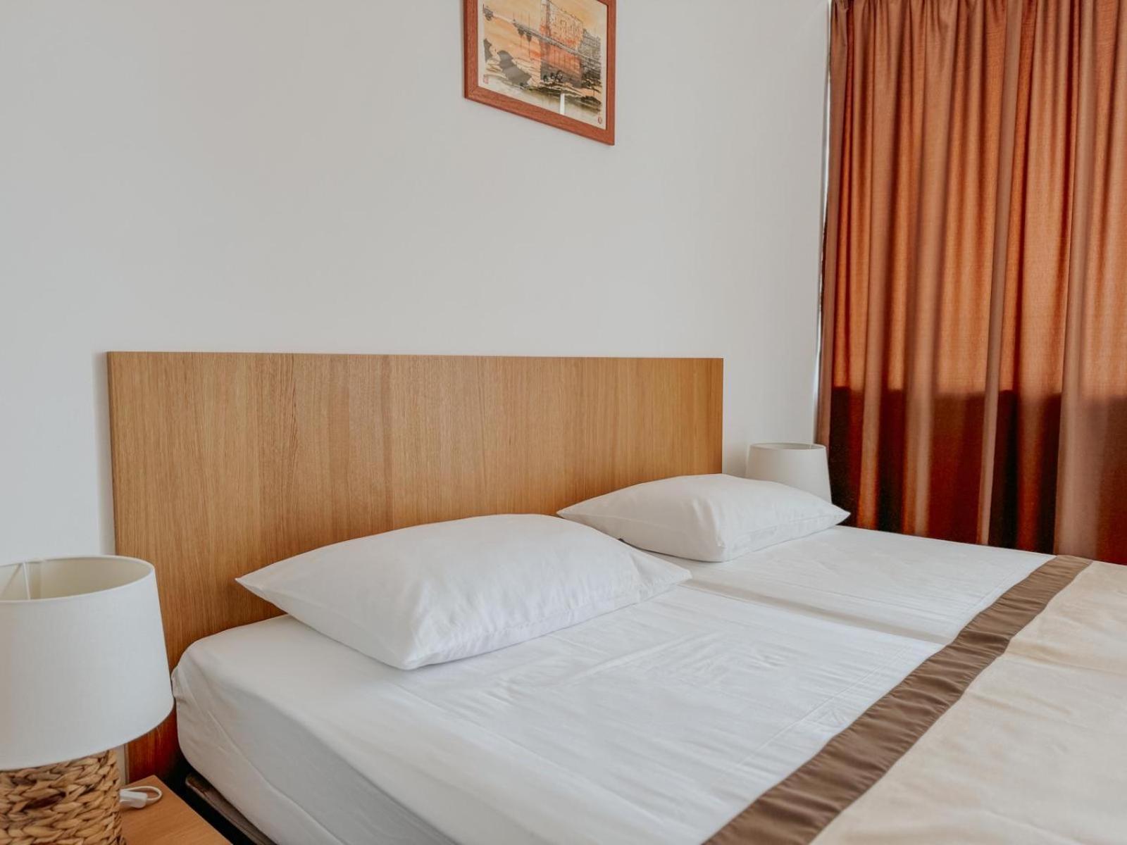 Motel Ljetni Raj Baska Voda Exterior photo