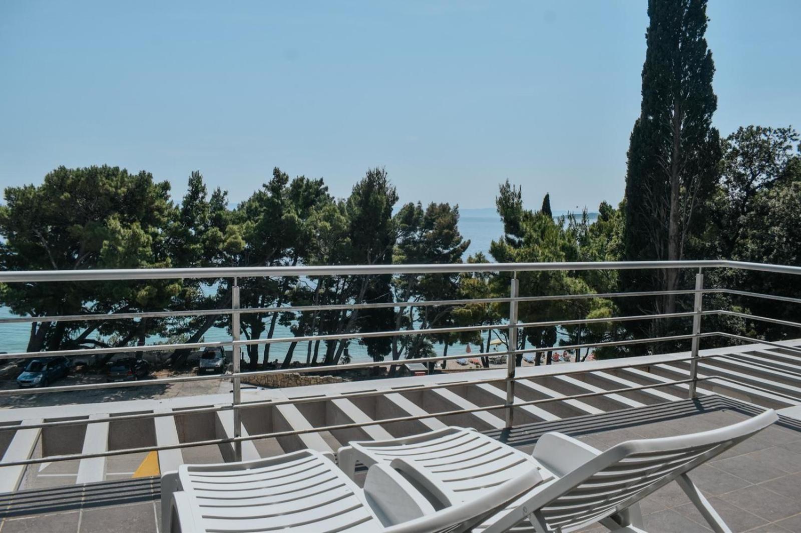 Motel Ljetni Raj Baska Voda Exterior photo